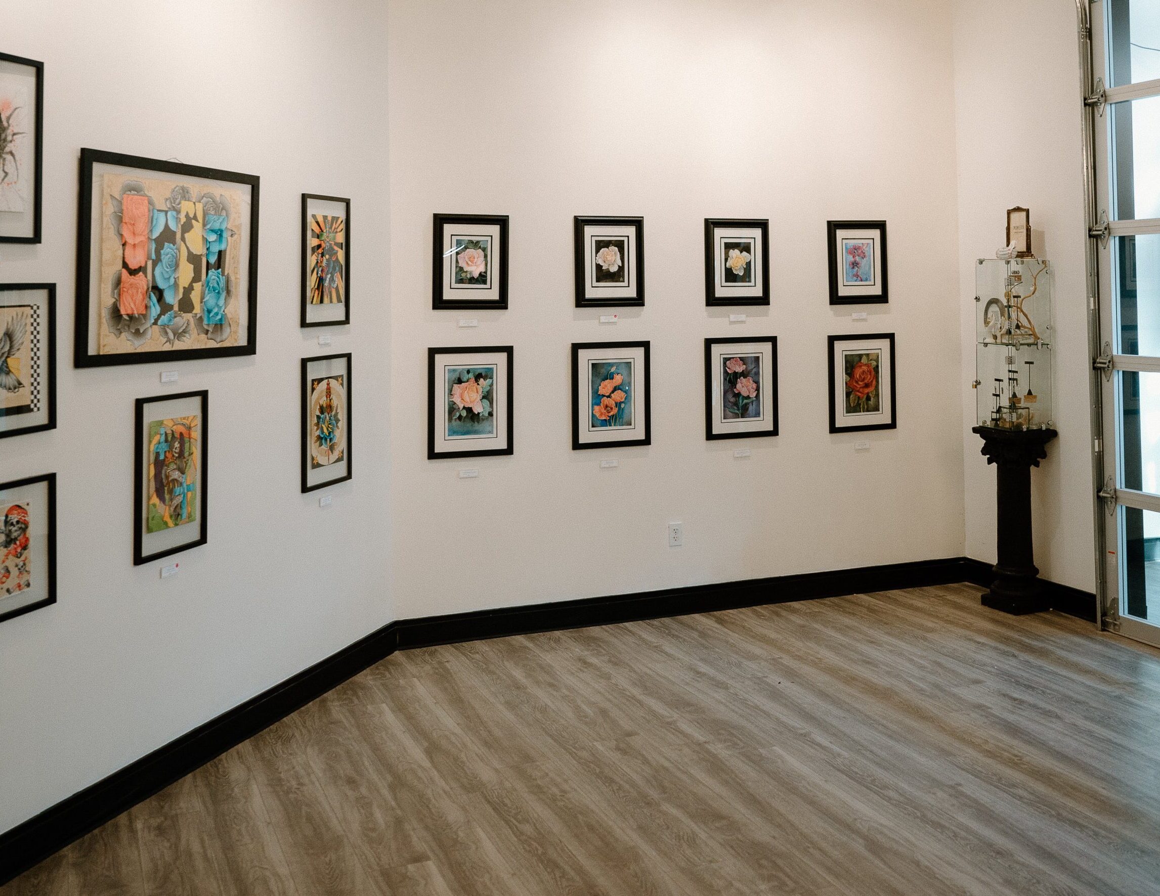 Witching Hour Gallery on a sunny day