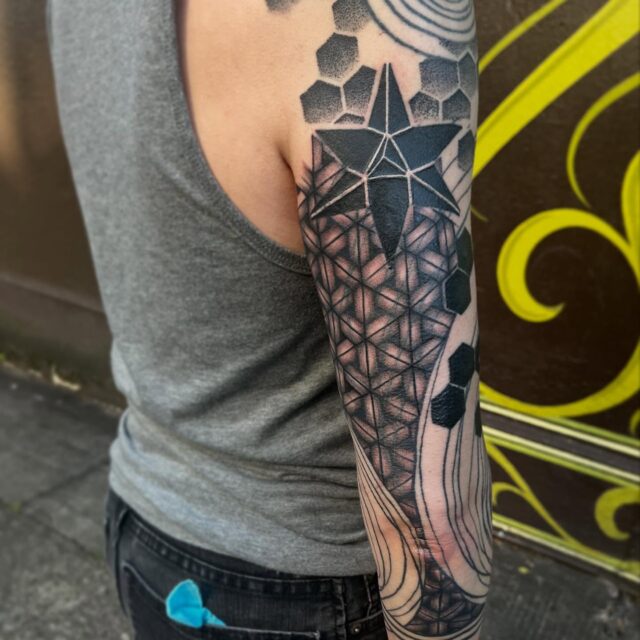 I have had all the fun working on this rad cover up / rework project!!! Thanks so much @gina.renee.fontana , I really appreciate the trust and patience . Who has two thumbs and is super stoked to get back to work for ya?….. This guy! :D
  Welp… that’s all for today sports fans. Stay tuned for more artwork and mild mannered shenanigans. Have a good one
