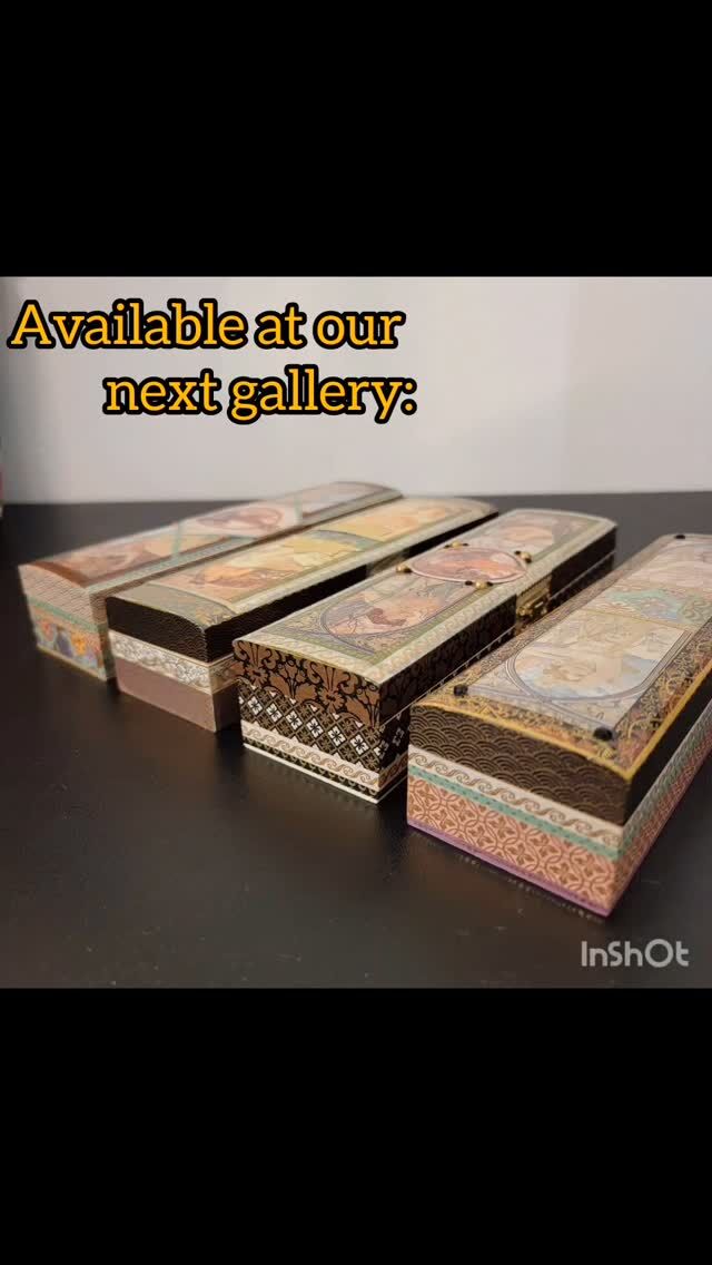 It's only 1 week until our next gallery opening (✨"Solstice Light"✨) AND my birthday!! 🥳
As part of the celebration I'll be selling these decorative little storage boxes I made! 🎁
Perfect for jewelry, DnD dice, miscellaneous souvenirs, etc...
Check 'em out on June 7th, 4-9pm, at Witching Hour Tattoo!
(If you have to miss the big party, the artwork will be on display until August - but please don't miss the big party!)
#inkstress #rachelgilbert #tattoosbyinkstress #witchinghourtattoopdx #witchinghourtattoo #pdxtattoo #oregontattoo #womanownedbusiness
