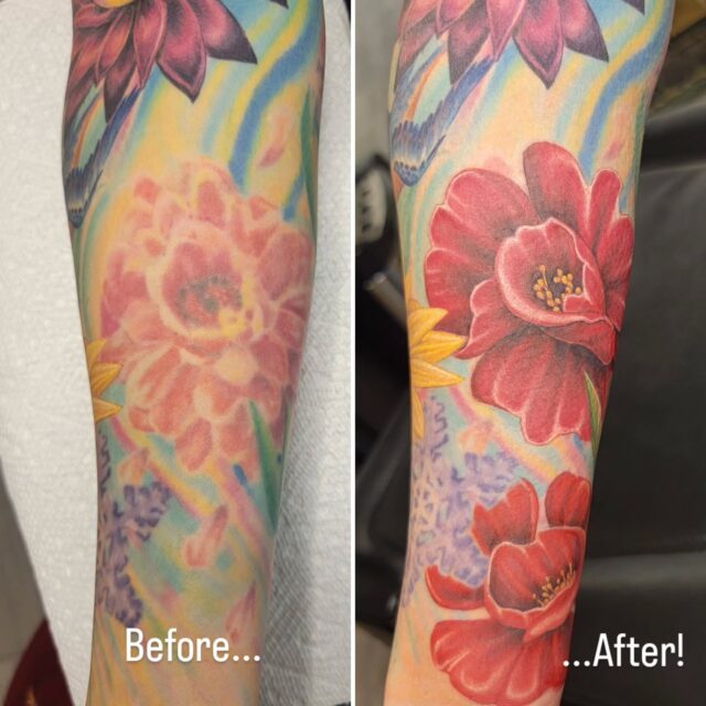 I ♥️ doing tattoo facelifts! 
Sometimes you like WHAT you have tattooed, you just don't like HOW it looks. I can fix that 👍

#rachelgilbert #inkstress #witchinghourtattoopdx #witchinghourtattoo #beforeandafter #tattooglowup #tattoofacelift #tattoofixup #oregontattoo #pdxtattoo