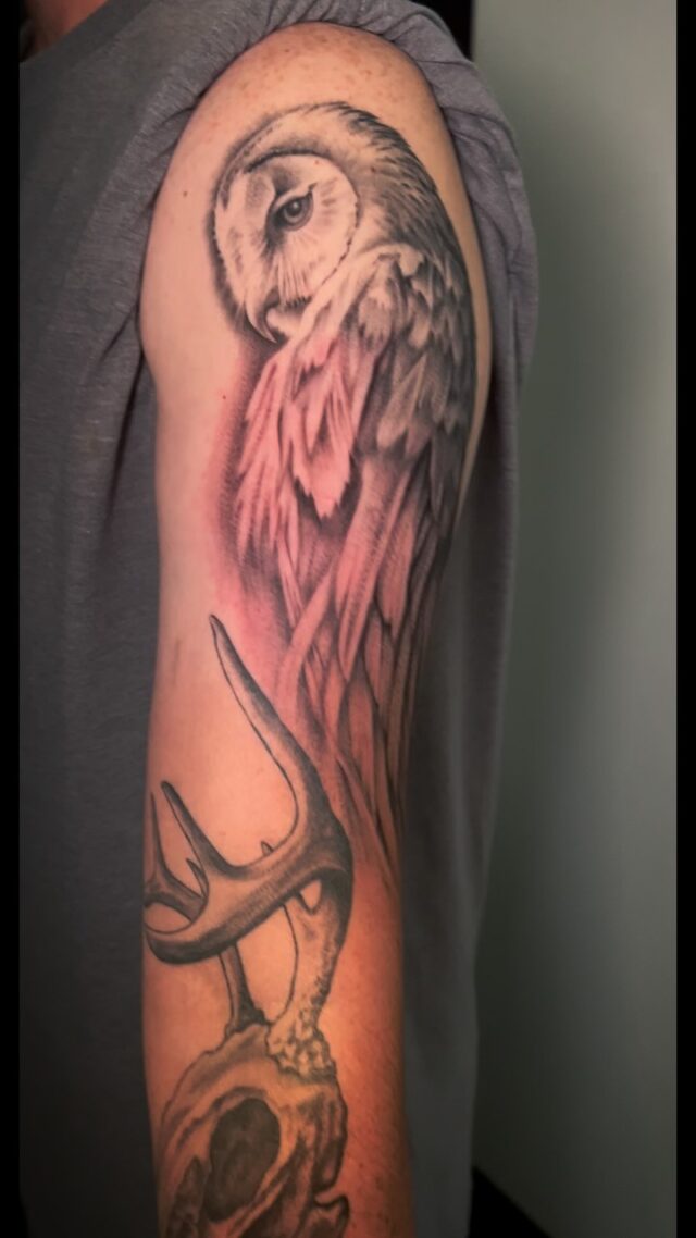 Slowly chipping away at Caleb’s sleeve yesterday. It feels great to only have one thing to do these days. I’ll be filling up my October schedule for tattooing soon. Black and grey realism, lettering tattoos, and whatever else you can think up. More animals, florals, mandalas, nature inspired themes, and psychedelic skulls emitting an if the above. Fall is coming and it’s a great time to get tattooed. DM me or fill out a consultation request on my website. My email is borrowedtimes1980@gmail.com and my books are always open.•
•
•
•
•
#portlandtattooer #borrowedtimesstudio #portlandoregon #pdxart #pdxartist #tattooing #tattooartist #blackandgreyrealism #letteringtattoo #scripttattoo