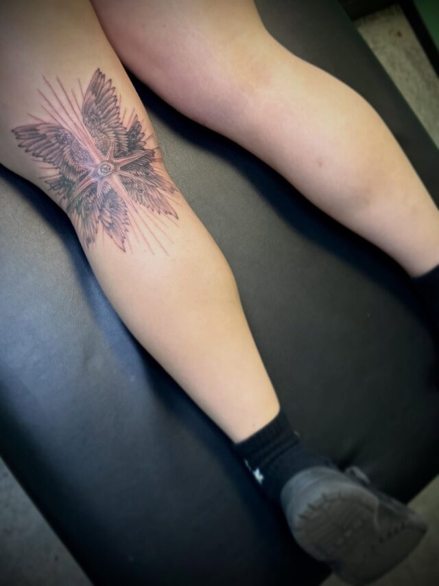 Hello the internet , it’s me @luke_reuben again. How’s things? Hanging in there alright ? Yeah it feels like the world is kinda sorta a little on fire…. But, check out this rad tattoo I got to make! Behold: One Seraphim!!!
 Thanks so much @maddie.wiebke you are total champion and put up with getting your knee ditch blasted like total bad ass. Legendary :) 
  Any way, I hope you all have a good day out there. So long for now