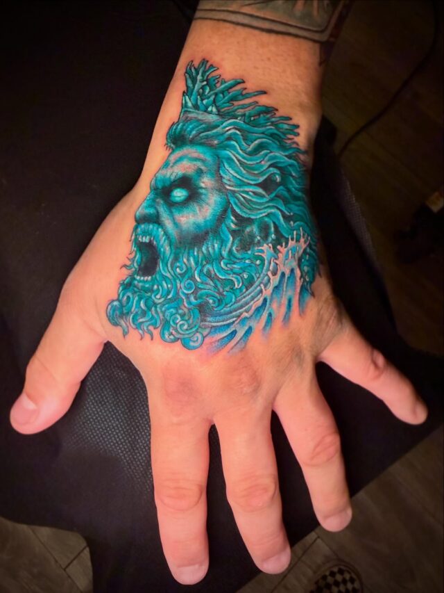 BEHOLD!!!!!! Poseidon ancient god of the sea, earthquakes , storms, and horses!!! 
  That is all, happy Saturday :) Stay safe out there